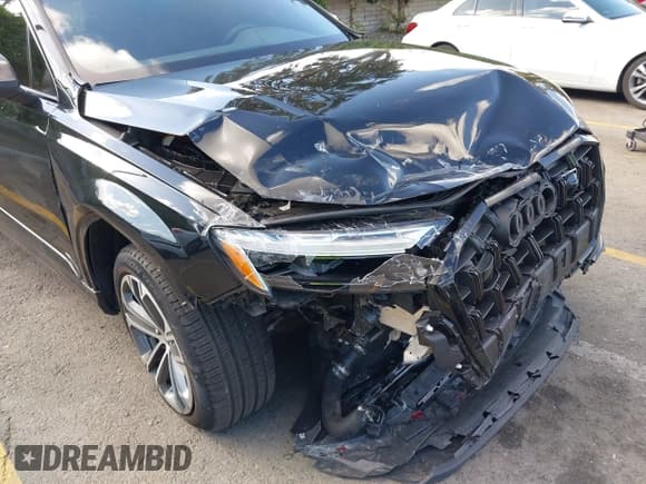 ✅ 2025 Audi Q7 Premium Plus • VIN: WA1LCBF72SD009132 • Лот: 43378154. Опубликован ранее на IAAI с пробегом 7 021 миль. Бесплатный доступ к архиву аукционных продаж из США и подробный отчёт об истории автомобиля на DreamBid. Изображение 6.