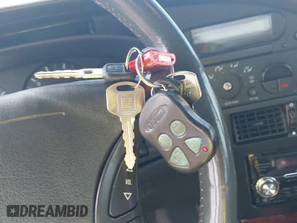 ✅ 1995 Oldsmobile Aurora • VIN: 1G3GR62C4S4131569 • Lot: 42651557. Listed on IAAI with 82,358 mi. Free auction sales archive from the USA and detailed vehicle history report at DreamBid. Image 11.