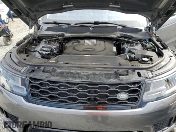 ✅ 2018 Land Rover Range Rover Sport HSE • VIN: SALWR2RK4JA198697 • Lot: 84071865. Listed on Copart with 117,946 mi. Free auction sales archive from the USA and detailed vehicle history report at DreamBid. Image 12.