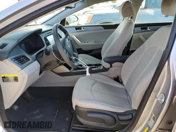 ✅ 2016 Hyundai Sonata SE • VIN: 5NPE24AF3GH335485 • Лот: 89851205. Опубликован ранее на Copart с пробегом 157 608 миль. Бесплатный доступ к архиву аукционных продаж из США и подробный отчёт об истории автомобиля на DreamBid. Изображение 7.