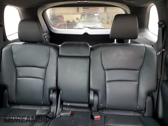 ✅ 2022 Honda Passport EX-L • VIN: 5FNYF8H51NB030858 • Lot: 81727705. Listed on Copart with 30,817 mi. Free auction sales archive from the USA and detailed vehicle history report at DreamBid. Image 10.