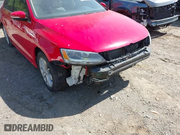 ✅ 2015 Volkswagen Jetta SE • VIN: 3VWD07AJ2FM357720 • Лот: 42281983. Опубликован ранее на IAAI с пробегом 92 965 миль. Бесплатный доступ к архиву аукционных продаж из США и подробный отчёт об истории автомобиля на DreamBid. Изображение 6.