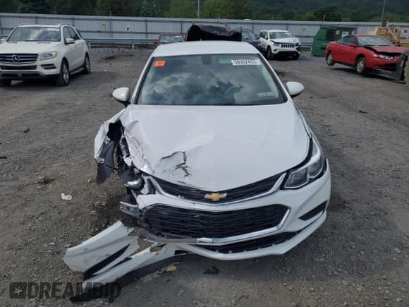 ✅ 2018 Chevrolet Cruze LS • VIN: 1G1BC5SMXJ7234001 • Lot: 59362453. Listed on Copart with Not provided. Free auction sales archive from the USA and detailed vehicle history report at DreamBid. Image 5.