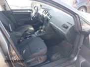 ✅ 2019 Volkswagen Golf S • VIN: 3VWG57AU7KM020916 • Lot: 43420464. Wystawiony na IAAI z przebiegiem 94 452 mil. Bezpłatny archiwum sprzedaży aukcyjnych z USA i szczegółowy raport historii pojazdu na DreamBid. Zdjęcie 5.