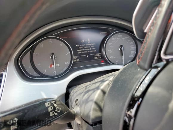 ✅ 2017 Audi S8 • VIN: WUAJ5AFD8HN900541 • Лот: 57592685. Опубликован ранее на Copart с пробегом 78 577 миль. Бесплатный доступ к архиву аукционных продаж из США и подробный отчёт об истории автомобиля на DreamBid. Изображение 9.