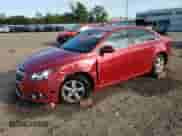 2012 Chevrolet Cruze 1LT z VIN 1G1PF5SC3C7344721, wystawiony jako Copart lot #84223155 z przebiegiem 121 677 mil mil oraz Szkoda całkowita • Salvage title. Historia ofert i sprzedaży dostępna na DreamBid. Obrazek 1.