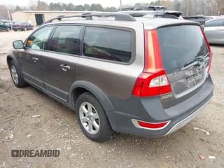 ✅ 2008 Volvo XC70 • VIN: YV4BZ982081001564 • Lot: 43686815. Wystawiony na IAAI z przebiegiem 219 809 mil. Bezpłatny archiwum sprzedaży aukcyjnych z USA i szczegółowy raport historii pojazdu na DreamBid. Zdjęcie 3.