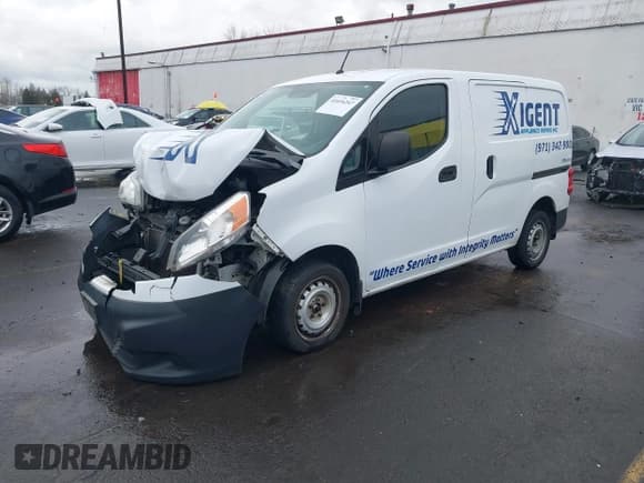 ✅ 2018 Nissan NV200 S • VIN: 3N6CM0KN8JK701807 • Lot: 41616247. Listed on IAAI with 142,405 mi. Free auction sales archive from the USA and detailed vehicle history report at DreamBid. Image 17.