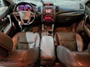 ✅ 2013 Kia Sorento EX • VIN: 5XYKUCA68DG331782 • Lot: 96379735. Listed on Copart with 195,479 mi. Free auction sales archive from the USA and detailed vehicle history report at DreamBid. Image 8.