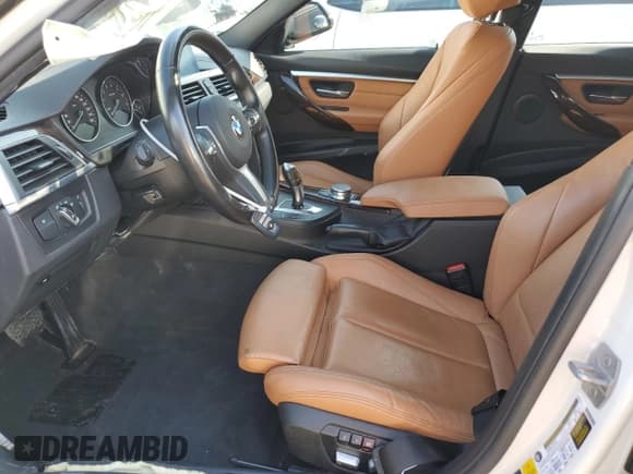 ✅ 2018 BMW 3 Series 330i xDrive • VIN: WBA8D9C56JA614420 • Lot: 82139265. Listed on Copart with 82,608 mi. Free auction sales archive from the USA and detailed vehicle history report at DreamBid. Image 7.