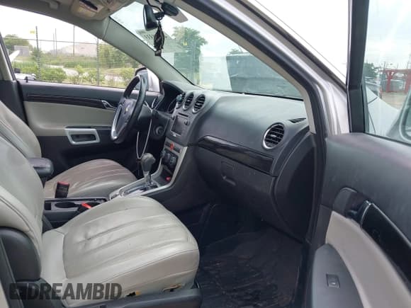 ✅ 2014 Chevrolet Captiva Sport LTZ • VIN: 3GNAL4EK2ES646094 • Lot: 42588333. Wystawiony na IAAI z przebiegiem 122 317 mil. Bezpłatny archiwum sprzedaży aukcyjnych z USA i szczegółowy raport historii pojazdu na DreamBid. Zdjęcie 5.