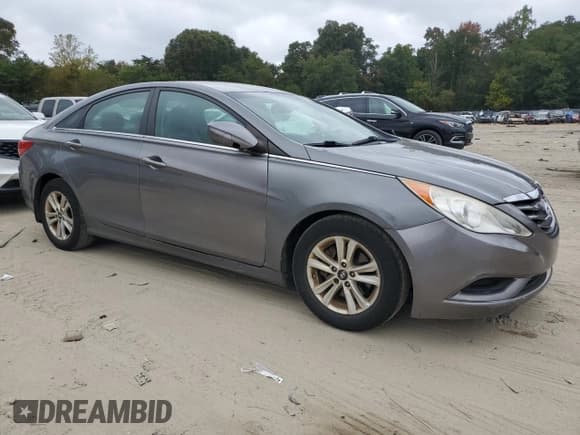 ✅ 2012 Hyundai Sonata GLS • VIN: 5NPEB4AC2CH456279 • Lot: 71554934. Listed on Copart with 163,817 mi. Free auction sales archive from the USA and detailed vehicle history report at DreamBid. Image 4.