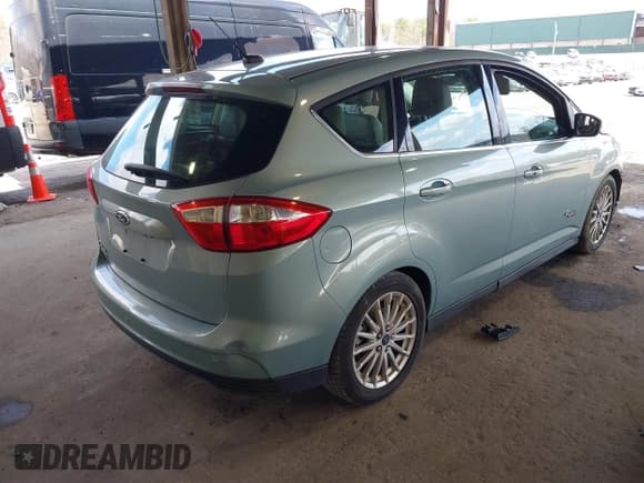 ✅ 2013 Ford C-Max SEL • VIN: 1FADP5CU3DL555110 • Lot: 42010076. Wystawiony na IAAI z przebiegiem 121 234 mil. Bezpłatny archiwum sprzedaży aukcyjnych z USA i szczegółowy raport historii pojazdu na DreamBid. Zdjęcie 4.