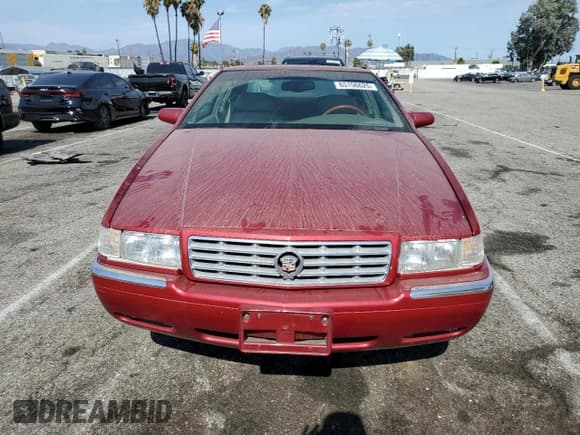 ✅ 2000 Cadillac Eldorado • VIN: 1G6EL12Y2YU151886 • Lot: 65156625. Wystawiony na Copart z przebiegiem 81 430 mil. Bezpłatny archiwum sprzedaży aukcyjnych z USA i szczegółowy raport historii pojazdu na DreamBid. Zdjęcie 5.