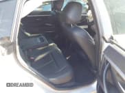 ✅ 2019 BMW 4 Series 430i • VIN: WBA4J1C51KBM14629 • Lot: 42934408. Wystawiony na IAAI z przebiegiem 100 522 mil. Bezpłatny archiwum sprzedaży aukcyjnych z USA i szczegółowy raport historii pojazdu na DreamBid. Zdjęcie 8.