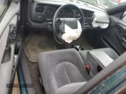 ✅ 1998 Dodge Dakota SLT • VIN: 1B7GL22X1WS754968 • Lot: 49078635. Wystawiony na Copart z przebiegiem 138 116 mil. Bezpłatny archiwum sprzedaży aukcyjnych z USA i szczegółowy raport historii pojazdu na DreamBid. Zdjęcie 8.