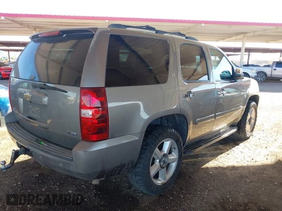 ✅ 2008 Chevrolet Tahoe LTZ • VIN: 1GNFK130X8R138875 • Lot: 43499064. Listed on IAAI with 295,944 mi. Free auction sales archive from the USA and detailed vehicle history report at DreamBid. Image 4.