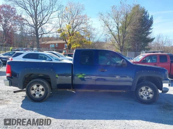 ✅ 2011 GMC Sierra 1500 SLE • VIN: 1GTR2VE35BZ209329 • Лот: 43670239. Опубликован ранее на IAAI с пробегом 191 958 миль. Бесплатный доступ к архиву аукционных продаж из США и подробный отчёт об истории автомобиля на DreamBid. Изображение 14.