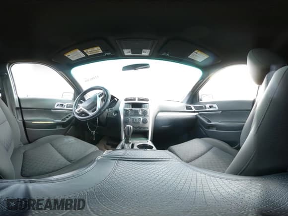 ✅ 2015 Ford Explorer XLT • VIN: 1FM5K8D80FGA32215 • Lot: 42486309. Wystawiony na IAAI z przebiegiem Nie podano. Bezpłatny archiwum sprzedaży aukcyjnych z USA i szczegółowy raport historii pojazdu na DreamBid. Zdjęcie 18.