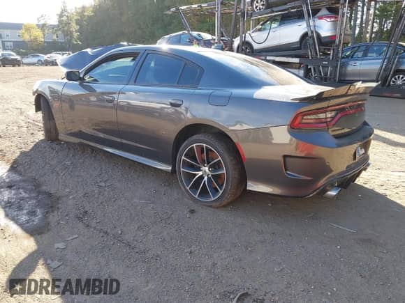 2018 Dodge Charger Daytona 392 z VIN 2C3CDXGJ0JH326908, wystawiony jako IAAI lot #41398894 z przebiegiem 67 564 mil mil oraz . Historia ofert i sprzedaży dostępna na DreamBid. Obrazek 3.