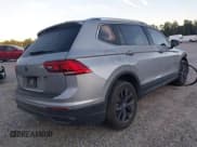 ✅ 2024 Volkswagen Tiguan SE • VIN: 3VV3B7AX9RM083399 • Lot: 43092793. Wystawiony na IAAI z przebiegiem 41 422 mil. Bezpłatny archiwum sprzedaży aukcyjnych z USA i szczegółowy raport historii pojazdu na DreamBid. Zdjęcie 4.