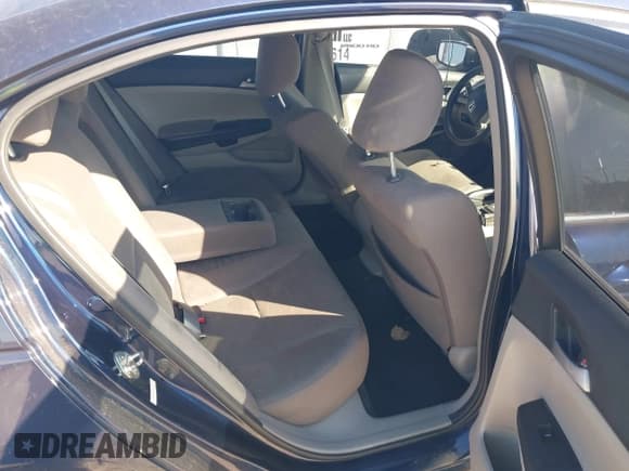 ✅ 2012 Honda Accord LX Premium • VIN: 1HGCP2F48CA161016 • Lot: 42872256. Wystawiony na IAAI z przebiegiem 88 643 mil. Bezpłatny archiwum sprzedaży aukcyjnych z USA i szczegółowy raport historii pojazdu na DreamBid. Zdjęcie 8.