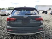 ✅ 2022 Audi Q3 Premium • VIN: WA1AUCF39N1048278 • Lot: 70220635. Wystawiony na Copart z przebiegiem 18 346 mil. Bezpłatny archiwum sprzedaży aukcyjnych z USA i szczegółowy raport historii pojazdu na DreamBid. Zdjęcie 6.