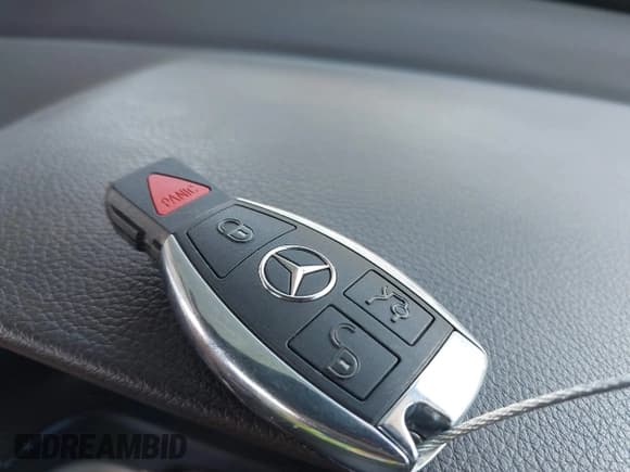 ✅ 2014 Mercedes-Benz E 350 Sport • VIN: WDDHF5KB2EB045486 • Lot: 43200533. Listed on IAAI with 102,723 mi. Free auction sales archive from the USA and detailed vehicle history report at DreamBid. Image 11.