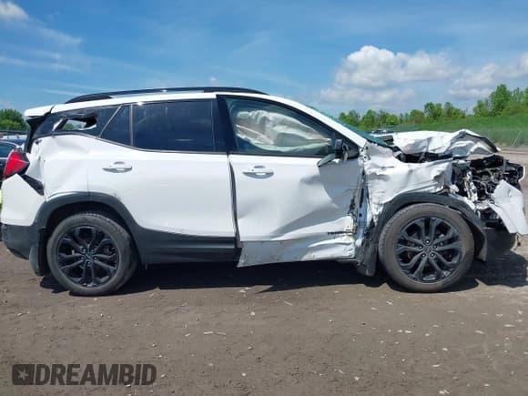 ✅ 2020 GMC Terrain SLT • VIN: 3GKALVEV2LL259355 • Lot: 42371288. Wystawiony na IAAI z przebiegiem 127 817 mil. Bezpłatny archiwum sprzedaży aukcyjnych z USA i szczegółowy raport historii pojazdu na DreamBid. Zdjęcie 13.