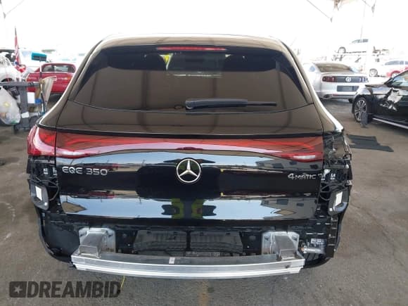 ✅ 2023 Mercedes-Benz EQE 350 • VIN: 4JGGM1CB7PA039514 • Lot: 42137720. Listed on IAAI with 9,450 mi. Free auction sales archive from the USA and detailed vehicle history report at DreamBid. Image 17.