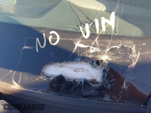 ✅ 2023 Cadillac Escalade ESV 4WD Sport Platinum • VIN: 1GYS4RKL3PR310961 • Lot: 42954696. Listed on IAAI with 10,765 mi. Free auction sales archive from the USA and detailed vehicle history report at DreamBid. Image 9.