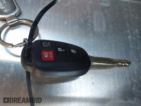 ✅ 2016 Toyota RAV4 XLE • VIN: 2T3WFREV7GW287053 • Lot: 43570556. Listed on IAAI with 109,322 mi. Free auction sales archive from the USA and detailed vehicle history report at DreamBid. Image 11.