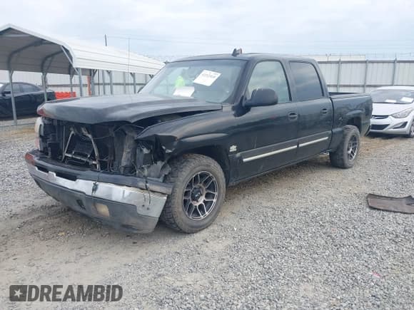 ✅ 2006 Chevrolet Silverado 1500 LT1 • VIN: 2GCEC13T361210629 • Лот: 42212410. Опубликован ранее на IAAI с пробегом 317 866 миль. Бесплатный доступ к архиву аукционных продаж из США и подробный отчёт об истории автомобиля на DreamBid. Изображение 2.