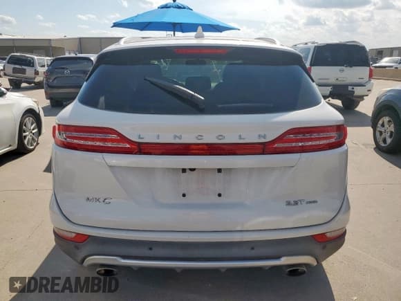 ✅ 2017 Lincoln MKC Reserve • VIN: 5LMTJ3DH2HUL72254 • Lot: 68379405. Wystawiony na Copart z przebiegiem 37 633 mil. Bezpłatny archiwum sprzedaży aukcyjnych z USA i szczegółowy raport historii pojazdu na DreamBid. Zdjęcie 6.
