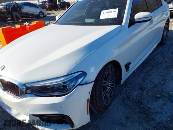 ✅ 2017 BMW 5 Series 540i • VIN: WBAJE5C36HG915721 • Лот: 41668219. Опубликован ранее на IAAI с пробегом 161 463 миль. Бесплатный доступ к архиву аукционных продаж из США и подробный отчёт об истории автомобиля на DreamBid. Изображение 6.