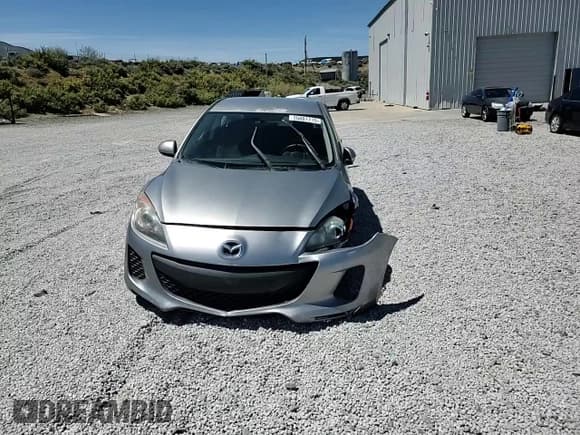 ✅ 2013 Mazda 3 i Touring • VIN: JM1BL1VP2D1762306 • Лот: 55887715. Опубликован ранее на Copart с пробегом 73 598 миль. Бесплатный доступ к архиву аукционных продаж из США и подробный отчёт об истории автомобиля на DreamBid. Изображение 13.