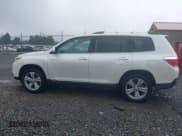 ✅ 2012 Toyota Highlander Limited • VIN: 5TDDK3EH8CS152444 • Lot: 42751762. Wystawiony na IAAI z przebiegiem 143 891 mil. Bezpłatny archiwum sprzedaży aukcyjnych z USA i szczegółowy raport historii pojazdu na DreamBid. Zdjęcie 14.