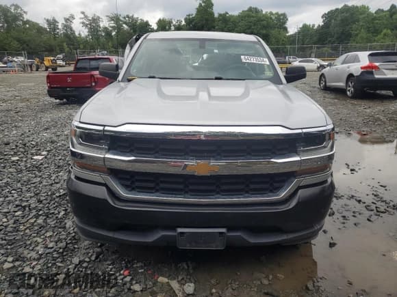 ✅ 2018 Chevrolet Silverado 1500 LS • VIN: 1GCRCNEH8JZ126033 • Лот: 64273534. Опубликован ранее на Copart с пробегом Не указан. Бесплатный доступ к архиву аукционных продаж из США и подробный отчёт об истории автомобиля на DreamBid. Изображение 5.