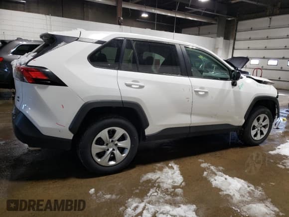 ✅ 2022 Toyota RAV4 LE • VIN: 2T3F1RFV6NW262736 • Lot: 44334345. Listed on Copart with 144,073 mi. Free auction sales archive from the USA and detailed vehicle history report at DreamBid. Image 3.
