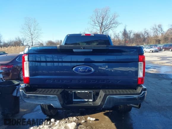 ✅ 2018 Ford F-250 XL • VIN: 1FT7W2B65JEB80445 • Лот: 41320771. Опубликован ранее на IAAI с пробегом 84 832 миль. Бесплатный доступ к архиву аукционных продаж из США и подробный отчёт об истории автомобиля на DreamBid. Изображение 16.