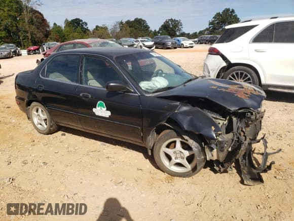 ✅ 2000 Suzuki Esteem GL • VIN: JS2GB41S3Y5184516 • Lot: 75891234. Listed on Copart with 246,792 mi. Free auction sales archive from the USA and detailed vehicle history report at DreamBid. Image 4.