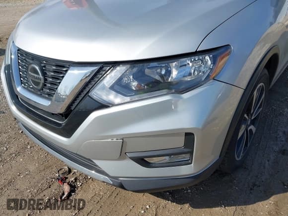 ✅ 2019 Nissan Rogue SV • VIN: 5N1AT2MT3KC777684 • Лот: 41925508. Опубликован ранее на IAAI с пробегом 113 717 миль. Бесплатный доступ к архиву аукционных продаж из США и подробный отчёт об истории автомобиля на DreamBid. Изображение 17.