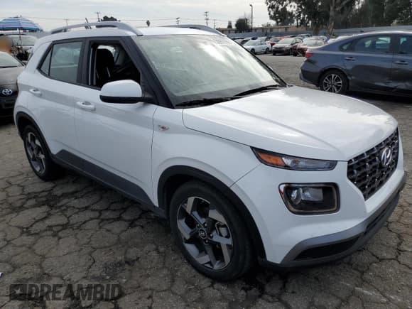 ✅ 2023 Hyundai Venue SEL • VIN: KMHRC8A34PU251091 • Lot: 43528685. Listed on Copart with 41,082 mi. Free auction sales archive from the USA and detailed vehicle history report at DreamBid. Image 4.