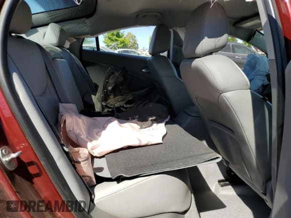 ✅ 2017 Chevrolet Volt LT • VIN: 1G1RC6S57HU173294 • Lot: 63216943. Wystawiony na Copart z przebiegiem Nie podano. Bezpłatny archiwum sprzedaży aukcyjnych z USA i szczegółowy raport historii pojazdu na DreamBid. Zdjęcie 11.