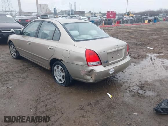 ✅ 2001 Hyundai Elantra GLS • VIN: KMHDN45D11U198194 • Lot: 41522286. Wystawiony na IAAI z przebiegiem 157 334 mil. Bezpłatny archiwum sprzedaży aukcyjnych z USA i szczegółowy raport historii pojazdu na DreamBid. Zdjęcie 3.