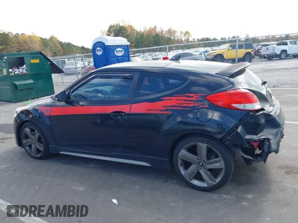 ✅ 2014 Hyundai Veloster Turbo • VIN: KMHTC6AE3EU183231 • Lot: 43641241. Listed on IAAI with 154,712 mi. Free auction sales archive from the USA and detailed vehicle history report at DreamBid. Image 14.