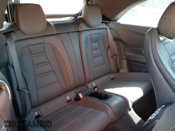 ✅ 2022 Mercedes-Benz E 53 AMG • VIN: W1K1K6BB9NF182615 • Lot: 42868013. Wystawiony na Copart z przebiegiem 7 557 mil. Bezpłatny archiwum sprzedaży aukcyjnych z USA i szczegółowy raport historii pojazdu na DreamBid. Zdjęcie 10.