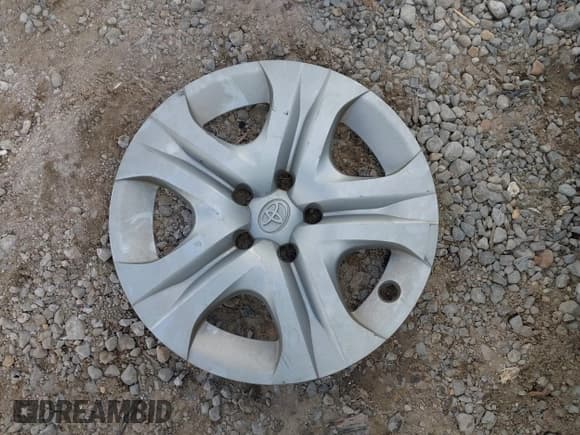 ✅ 2014 Toyota RAV4 LE • VIN: 2T3ZFREVXEW086015 • Lot: 43583852. Wystawiony na IAAI z przebiegiem 131 829 mil. Bezpłatny archiwum sprzedaży aukcyjnych z USA i szczegółowy raport historii pojazdu na DreamBid. Zdjęcie 12.