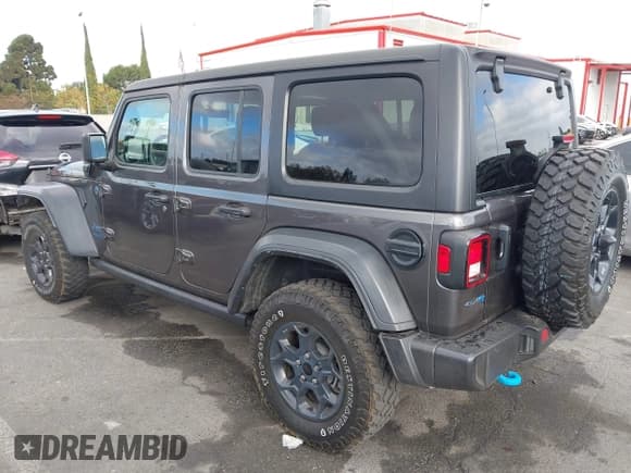 ✅ 2023 Jeep Wrangler • VIN: 1C4JJXN63PW690034 • Lot: 43345289. Wystawiony na IAAI z przebiegiem 19 186 mil. Bezpłatny archiwum sprzedaży aukcyjnych z USA i szczegółowy raport historii pojazdu na DreamBid. Zdjęcie 3.