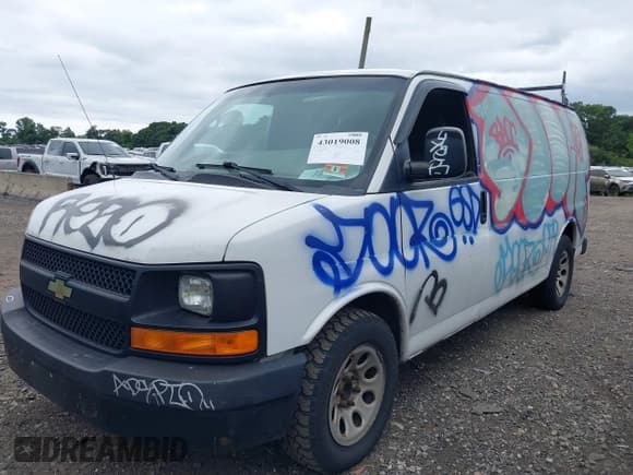 ✅ 2011 Chevrolet Express Cargo • VIN: 1GCSGAFX5B1128651 • Лот: 43019008. Опубликован ранее на IAAI с пробегом 226 921 миль. Бесплатный доступ к архиву аукционных продаж из США и подробный отчёт об истории автомобиля на DreamBid. Изображение 2.